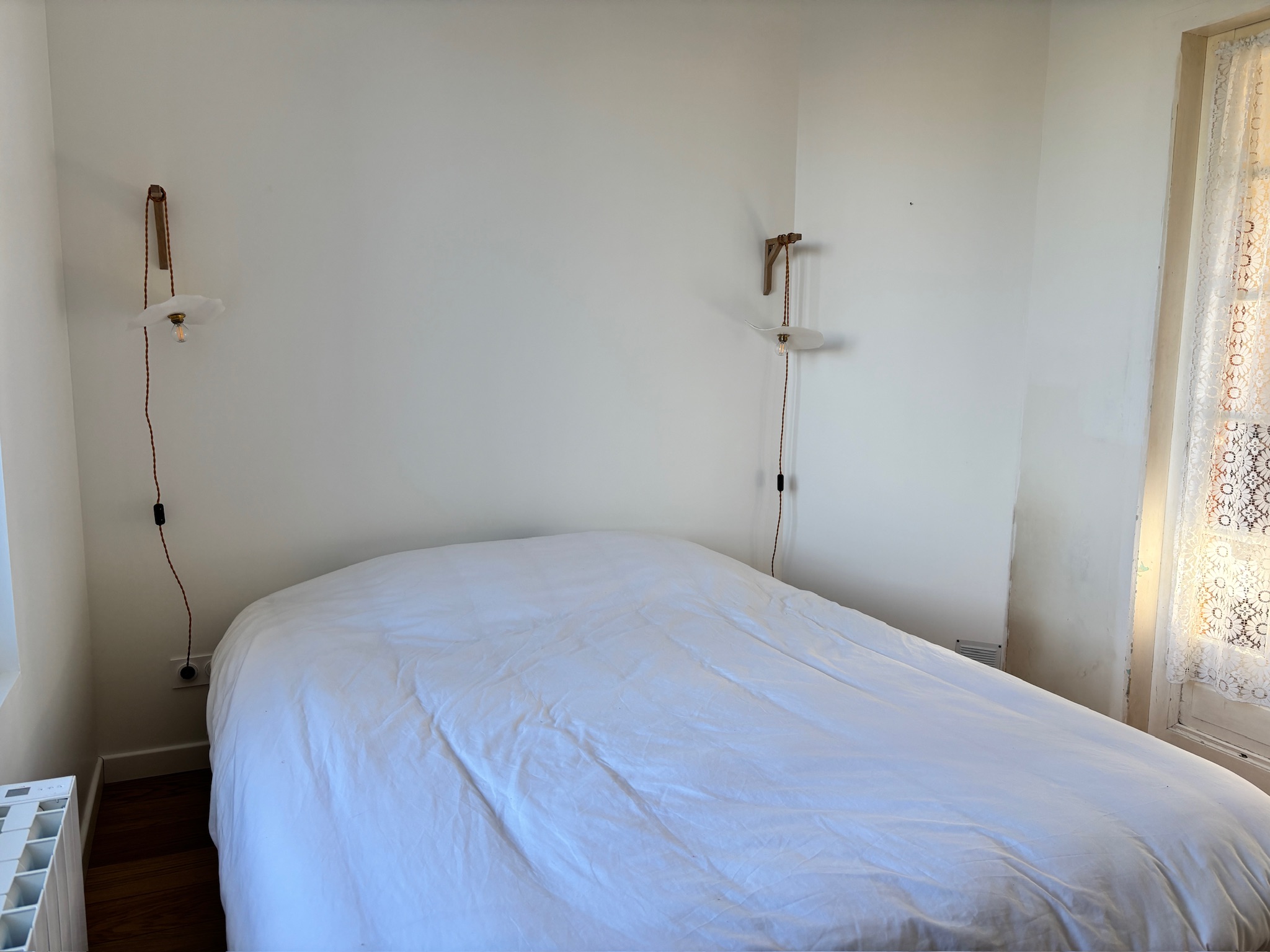 Chambre double au rez-de-chaussée, lit 160 × 200