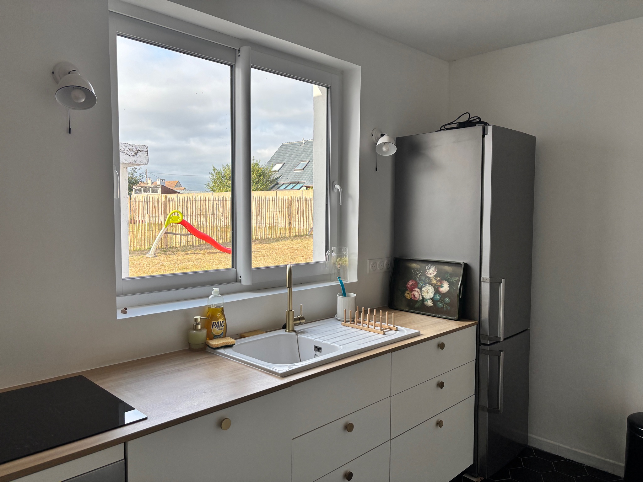 Cuisine équipée lumineuse