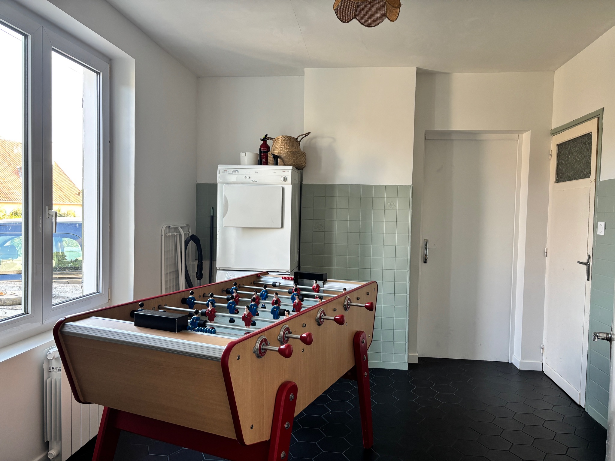 Baby-foot Stella dans le vestibule